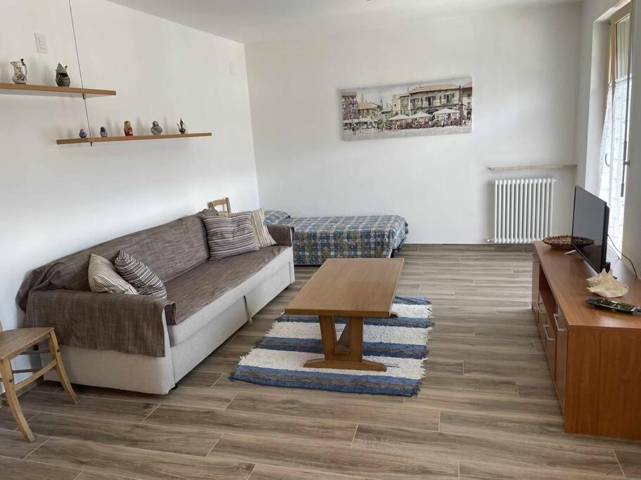 Apartament Casa Del Tempo Rosa Tassullo Ospitar Zewnętrze zdjęcie